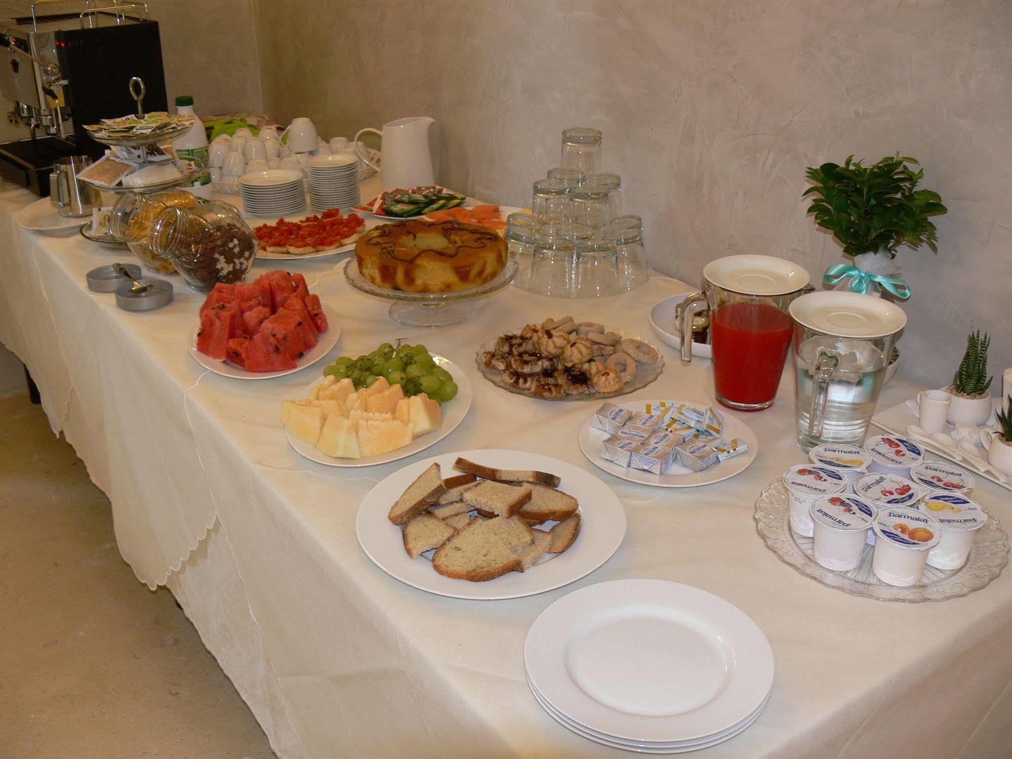 Relais Carlo V - Palazzo Storico Bed & Breakfast Gallipoli Exterior photo